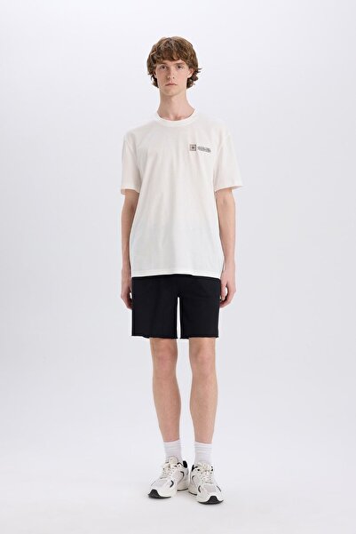 DeFacto Slim Fit Dar Kesim Dar Paça Cepli Basic Düz Şort B8673ax24sm