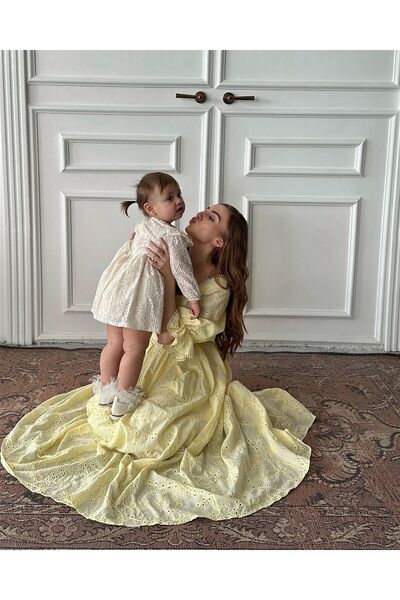 BEM KİDS KARE YAKA DANTELLİ KIZ BEBEK ELBİSE