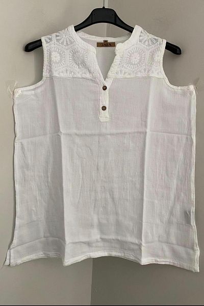 AYASOFYA OTANTIK Women's White Buttoned V-Neck Ethnic Patterned 100% Cotton Tank Top