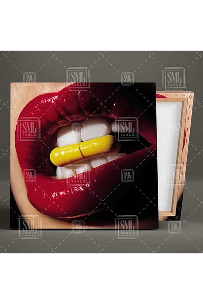 SML TABLO Femeie cu ruj roșu care ține medicament galben cu dinți Pictură pătrată pe pânză