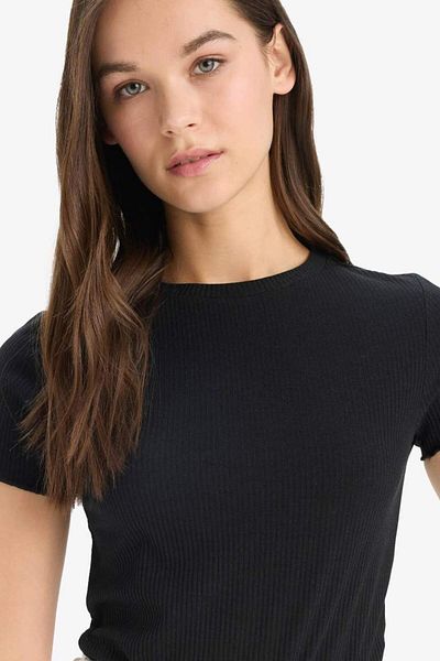 DeFacto Tricou cu mânecă scurtă, cu decolteu, de bază, cu șnur simplu, sezon nou