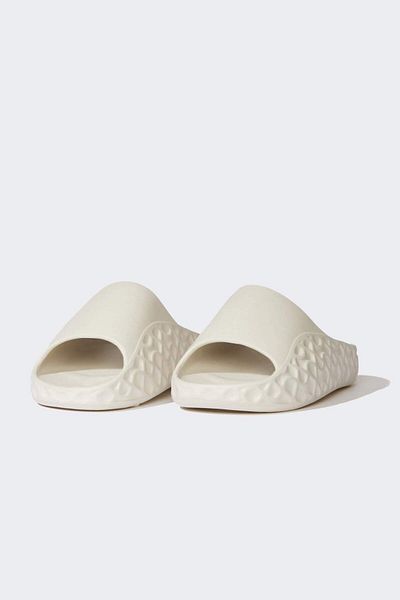 DeFacto Γυναικεία επίπεδη σόλα με μονό λουράκι Eva Slippers E3344AX25SM