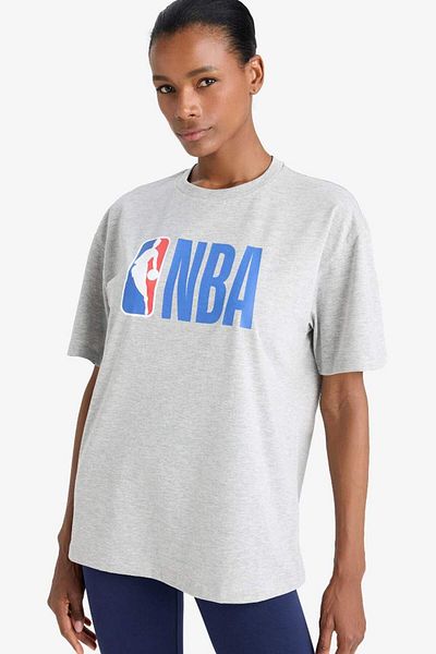 DeFacto Νέα σεζόν DeFactoFit NBA Wordmark Boxy Fit Crew λαιμόκοψη κοντομάνικο μπλουζάκι