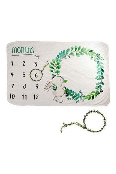 HALAMODO Monthly Milestone Super Soft and Warm Blanket With Flower Wreath, Polyester Fiber Material