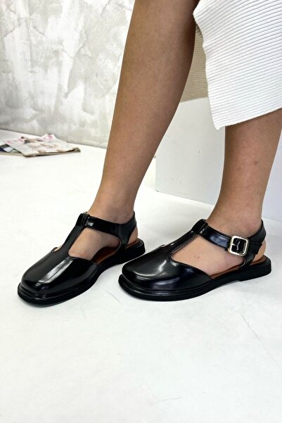 inizio Black Closed Toe Women's Shoes P9017