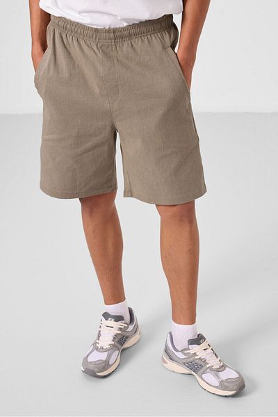 TOMMY LIFE Ανδρικό σορτς Camel Standard Fit υφαντό ελαφρύ εύκαμπτο Chino - 81292