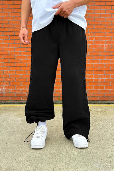 Flaw Wear Unicorns Embroidery Detail Adjustable Black Sweatpants
