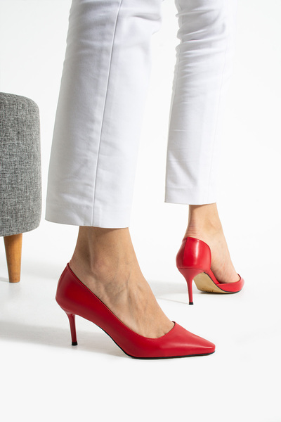 Güllü Shoes Şık Mat Kırmızı Vegan Deri Stiletto | 7 cm İnce Topuklu Günlük Rahat Ofis Ayakkabısı Neolit Taban