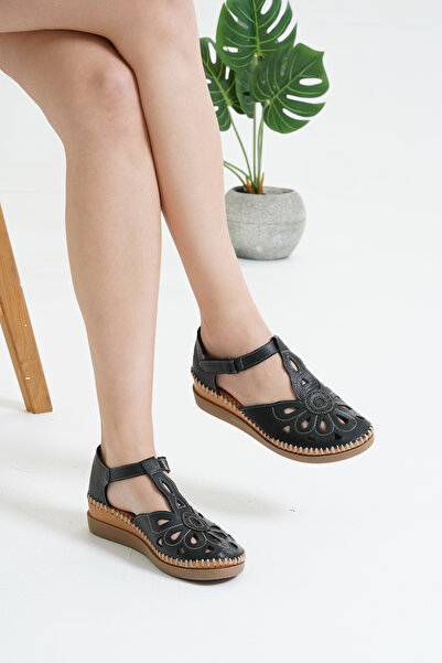 MİRATERLİK ORTOPEDİK TERLİK VE AYAKKABI صنادل Mira النسائية الجلدية لتقويم ال...