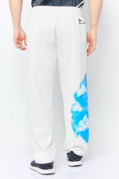 adidas Men Sportswear Fit Outdoor Sweatpants, White