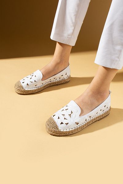 Pembe Potin Women's Espadrille White Lightweight Comfortable Sole Stylish Casual Shoes