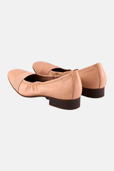 CLARKS Women Standard Tilmont Slip On Pumps, Peach