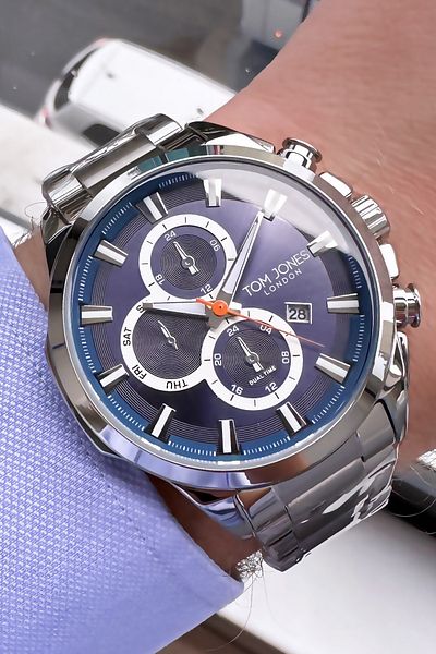 Tom Jones 3 Atm Waterproof Men's Wrist Watch Smoke Color Steel Cord + Bracelet TJEG2016C1
