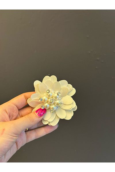 Gönülden Tasarım Pearl and Stone Embroidered White Sequin Sequin Flower Coat of Arms Sewing Accessory 8X8 cm