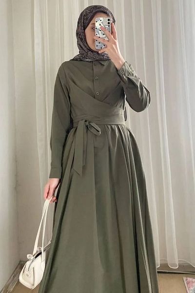 Tesettür Diyarı Φόρεμα Hijab από ύφασμα Tricot με λεπτομέρεια με κορδόνια