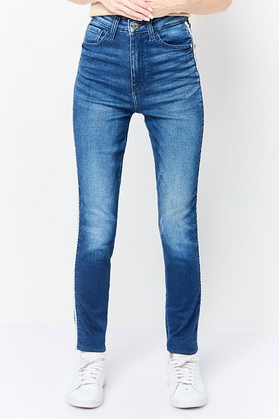 Guess Women Skinny Fit Wash Stretchable Denim, Blue