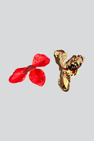 stravis Textured Flower Earrings