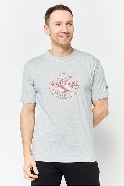 New Balance Men Relaxed Fit Short Sleeve Outdoor T-shirts, Grey