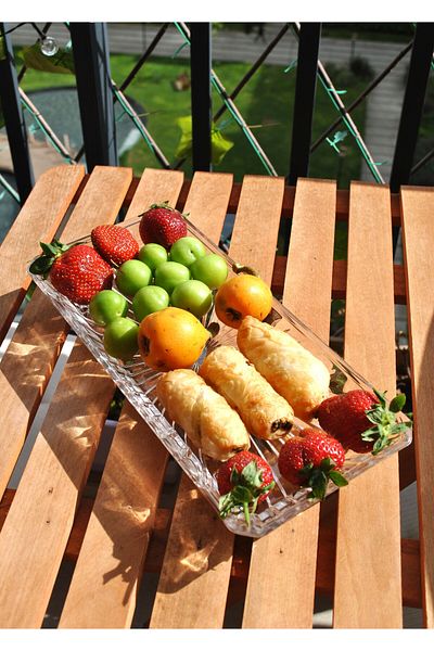 Qualitev Rectangular Footed Glass Serving Plate / Presentation Plate 29 cm - 1 Piece