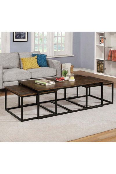 Orient A coffee table that adds a luxurious touch to your home decor.
