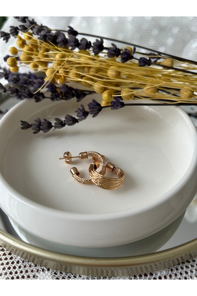 Luvitaaksesuar Örgü Dokulu Altın Renk Çivili Halka Küpe