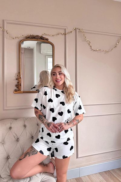 Pijamaevi Ivory Passion Heart μοτίβο κοντομάνικο πλεκτό σετ γυναικεία πιτζάμα με σορτς