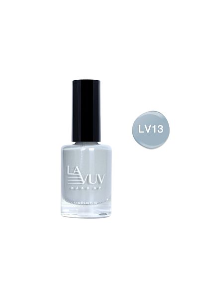 La vuv Manicure and nail polish