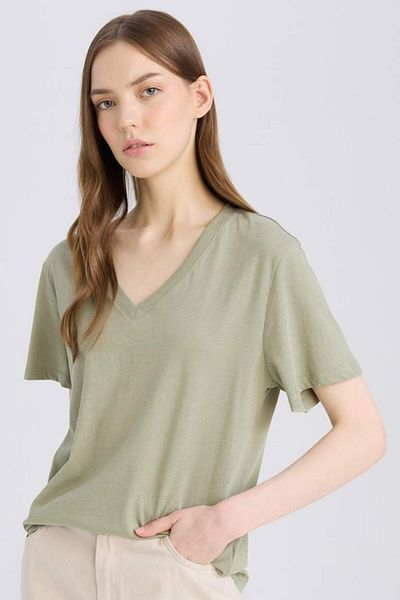 DeFacto New Season Regular Fit V-Neck Basic Solid Short Sleeve T-Shirt
