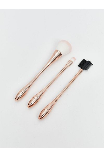 LC Waikiki Makeup Brush and Applicator
