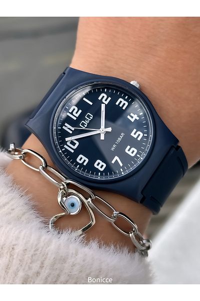 Q&Q Dark Blue Silicone Cord, Suitable for Pool and Sea Use, Large Number Women's Wristwatch + Bracelet