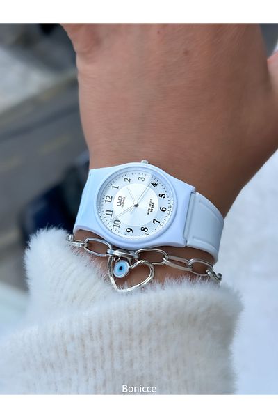Q&Q White Silicone Cord, Suitable for Pool and Sea Use, Silvery Guaranteed (24 Months) Women's Wristwatch + Bracelet