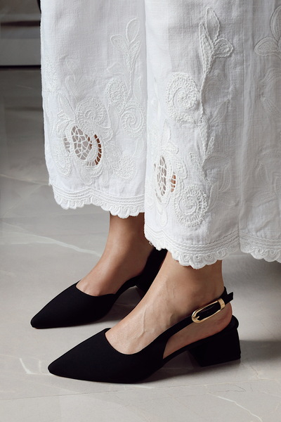 POLKA STORE Goldie Metal Toka Detaylı Arkası Açık Sivri Burun Kısa Topuklu Ayakkabı