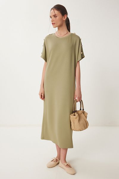 Happiness İstanbul Khakifarbenes Sommer-Strickkleid mit Knopfdetail für Damen ZV00291