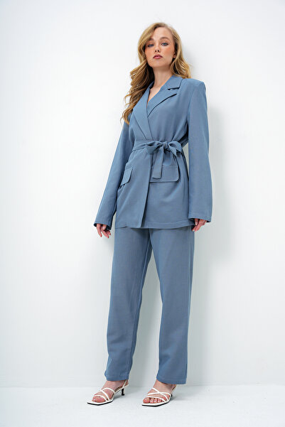 Trend Alaçatı Stili Női Aviator kék öves részletes vászonkabát és dupla zsebes nadrág szett Alc-X14061