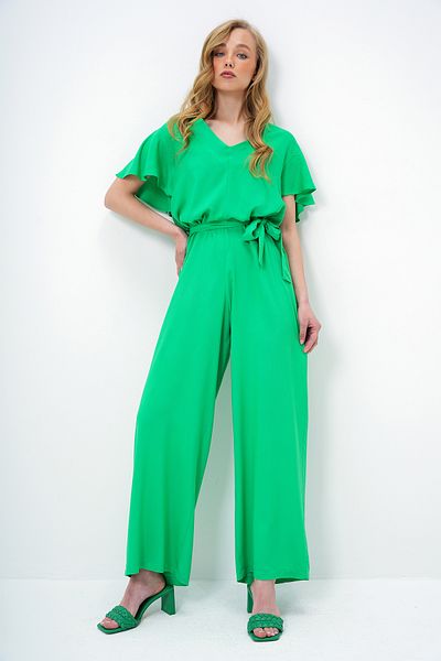 Trend Alaçatı Stili Grüner Damen-Overall mit V-Ausschnitt und Flügelärmeln, gewebt, mit Gürtel, Alc-X13787