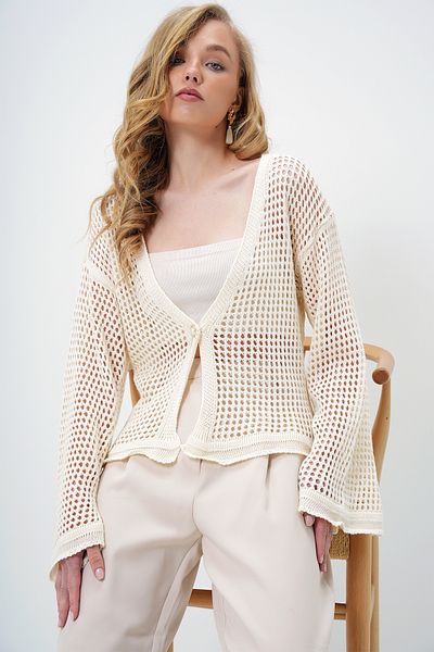 Trend Alaçatı Stili Cardigan pentru femei, crem, cu decolteu în V, cu nasturi, ajurat, tricotaje ALC-X13923