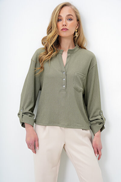 Trend Alaçatı Stili Women's Green Wide Cut Front Buttoned Single Pocket Crop Blouse Alc-X13877