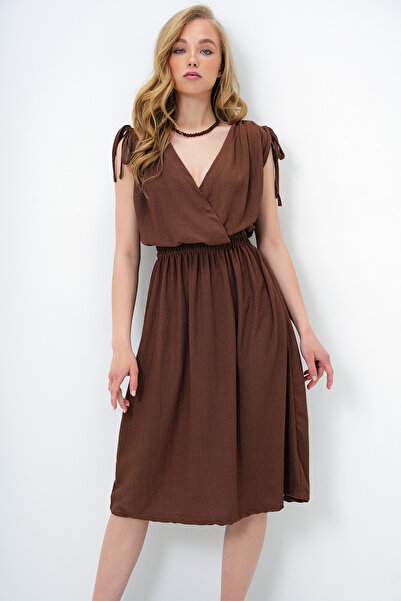 Trend Alaçatı Stili Women Coffee Double Breasted Collar Shoulders Shirred Binding Detail Wrap Dress Alc-X13944