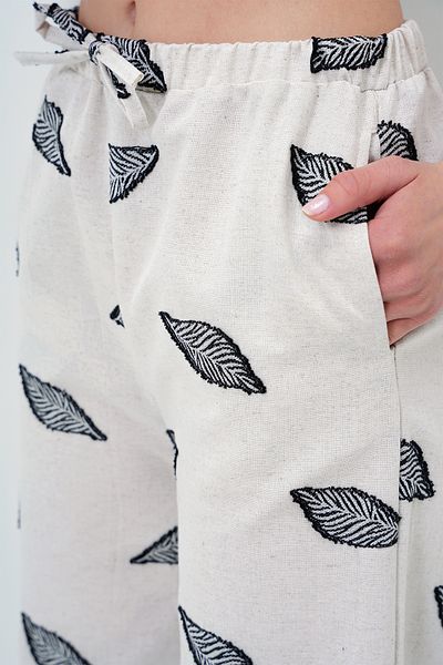 Trend Alaçatı Stili Women's Black Double Pocket Leaf Patterned Woven Linen Trousers Alc-X13885
