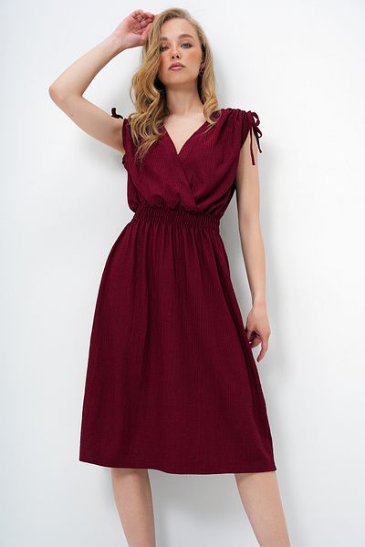 Trend Alaçatı Stili Women's Burgundy Double Breasted Collar Shoulders Shirred Binding Detail Wrap Dress Alc-X13944