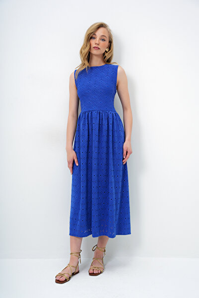 Trend Alaçatı Stili Dámské prémiové guipure šaty Saks se skrytým zipem bez rukávů ALC-X14143