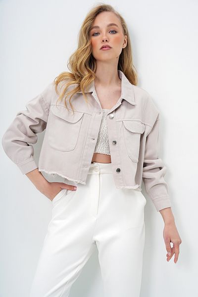 Trend Alaçatı Stili Women's Beige Double Pocket Tassel Detailed Gabardine Crop Jacket Alc-X13985