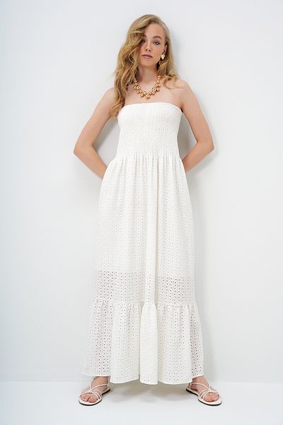 Trend Alaçatı Stili Rochie albă fără bretele din guipură, căptușită cu Gipeli, ALC-X14137