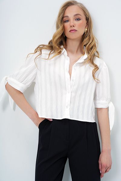 Trend Alaçatı Stili Women's White Self Patterned Woven Crop Shirt with Tied Sleeves Alc-X13972