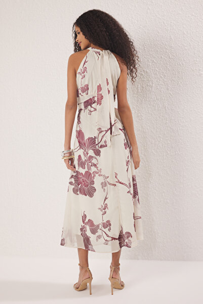 Trendyol Collection Krémové květinové potisky v pase podšité šifonové tkané maxi letové letové šaty TWOSS25EL00731