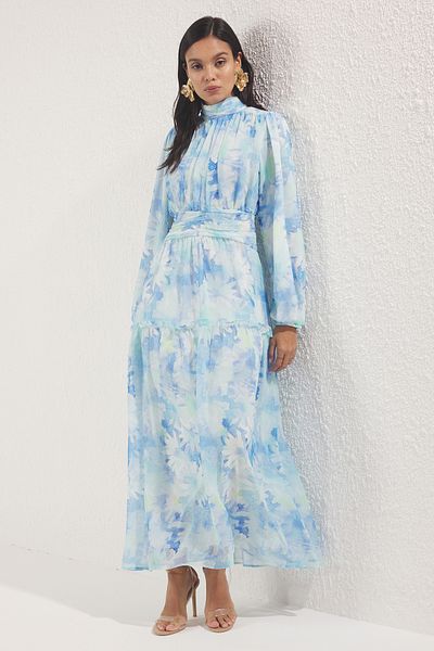 Trendyol Modest Blaues, mit Blumenmuster gefüttertes, gewebtes Chiffonkleid TCTSS25EB00063
