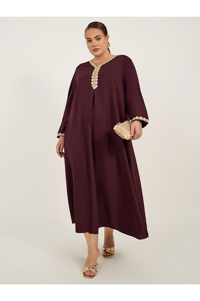 Styli Plus Size Lace Detail V Neck Flared Hem Jalabiya