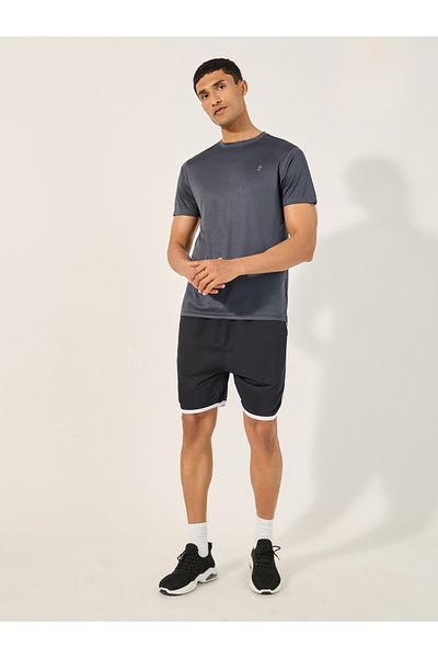 Styli Solid Regular Fit T-Shirt with Logo Detail