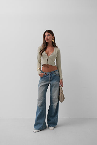 Black Fashion Çift Düğmeli V Yaka Bej Triko Bluz