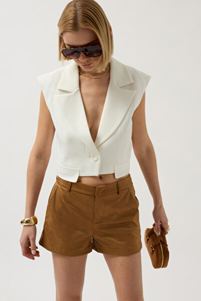 Black Fashion White Vest with Button Detail Pockets